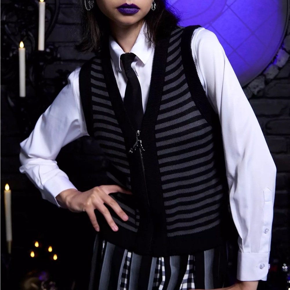 Wednesday Black & Grey Stripe Black Sheep‎ Girls Sweater Vest Hot Topic
